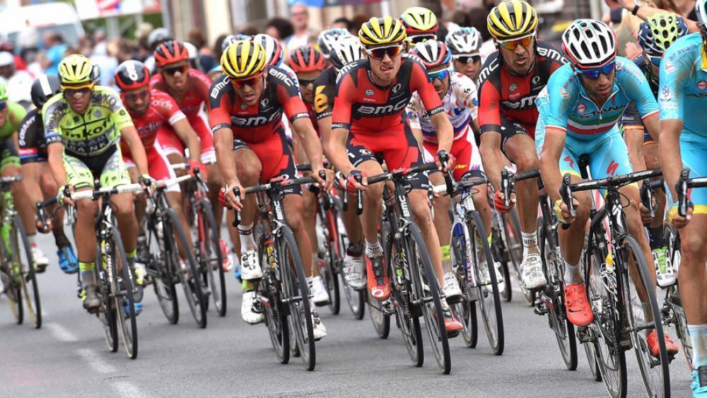 Manuel Quinziato mit seinen Mannschaftskollegen der BMC (Flickr BMC racing team)