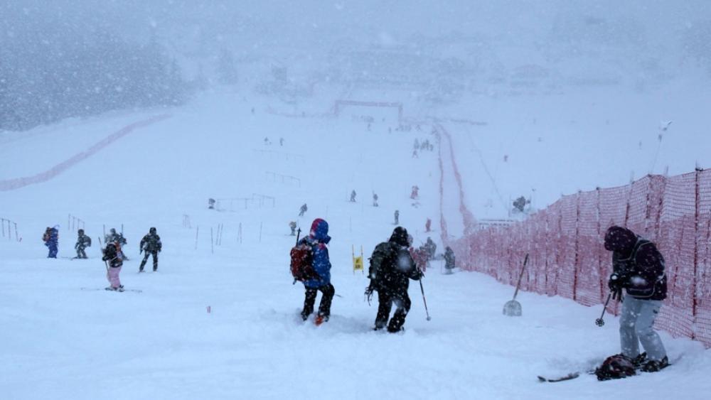 In Courchevel musste der Slalom auf Sonntag verschoben werden
