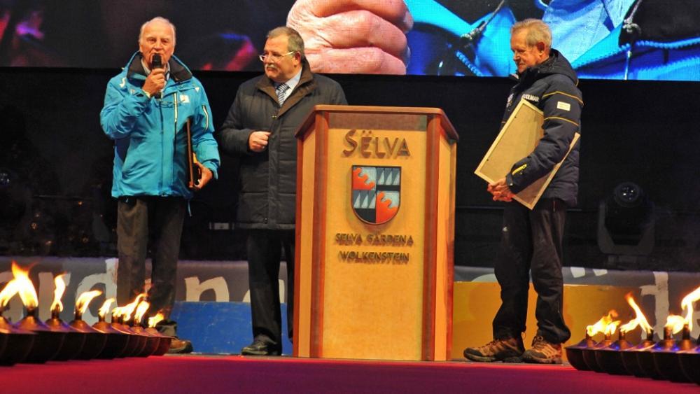 Erich Demetz und Edmund Dellago bei der Ehrung (Foto: Diego Moroder)