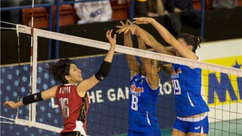 Raphaela Folie (rechts) sammelte im Match gegen Japan 13 Punkte (Foto: Lucas Vuitel)