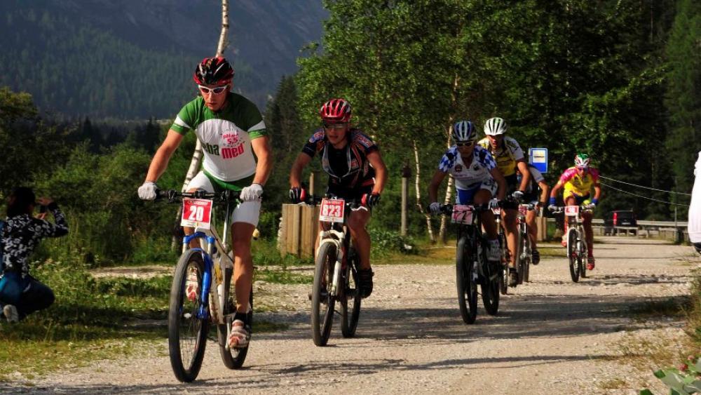 Am Samstag steigt die 17. Auflage des Dolomiti Superbike in Niederdorf.