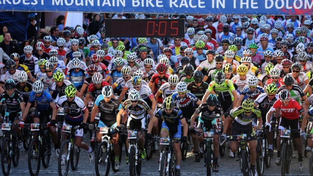 Am Samstag fand in Niederdorf der 19. Dolomiti Superbike statt