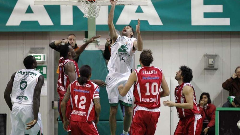 Tomas Ress warf gegen Pistoia 14 Punkte (Foto: menssanabasket.it)