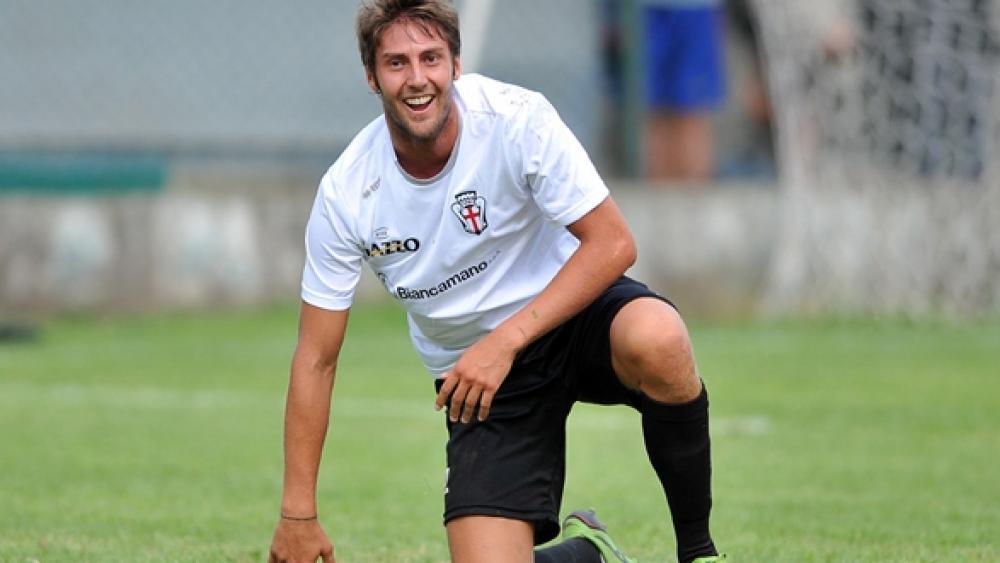 Manuel Scavone hat noch Vertrag bei Absteiger Pro Vercelli