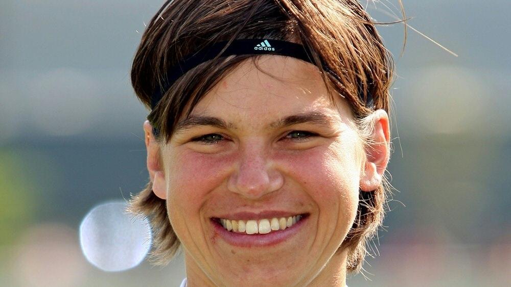 Ariane Hingst verlängert in Wolfsburg bis 2019 © PIXATHLON/SID