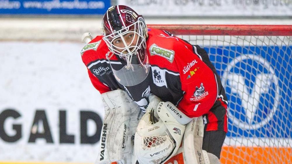 Alex Andergassen hütete beim 6:3 gegen Fiemme das Hechte-Tor. © Facebook SV Kaltern / .