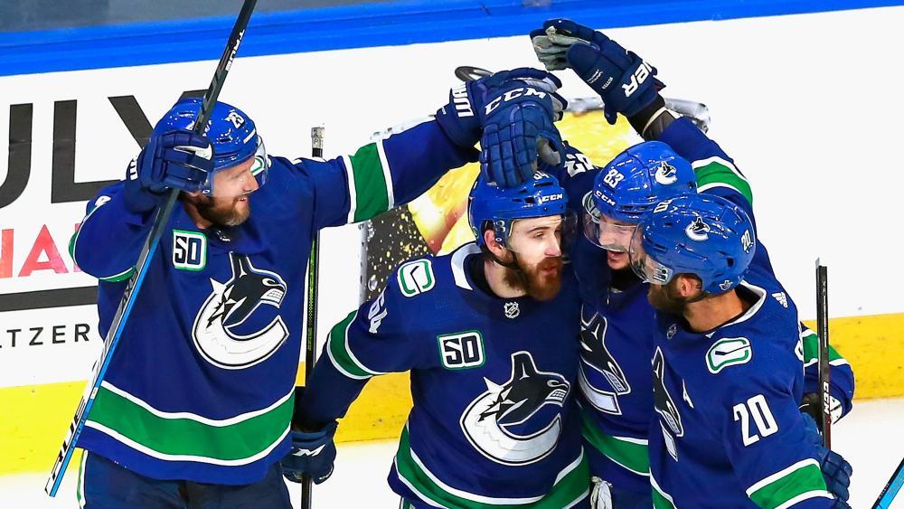 Die Vancouver Canucks entschieden die Serie gegen St. Louis für sich. © APA/getty / JEFF VINNICK