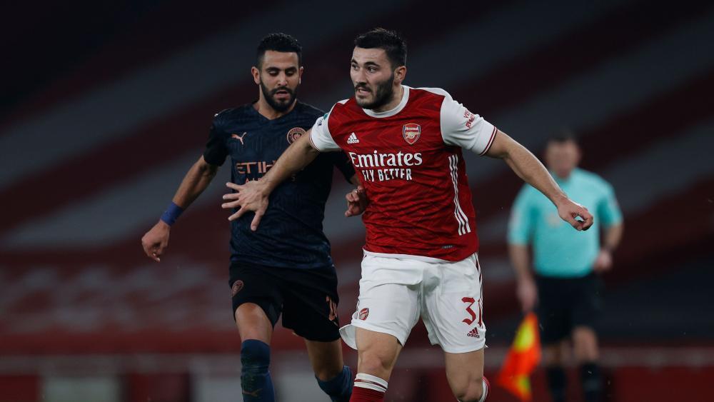 Sead Kolasinac kehrt zu Schalke zurück. © APA/afp / ADRIAN DENNIS