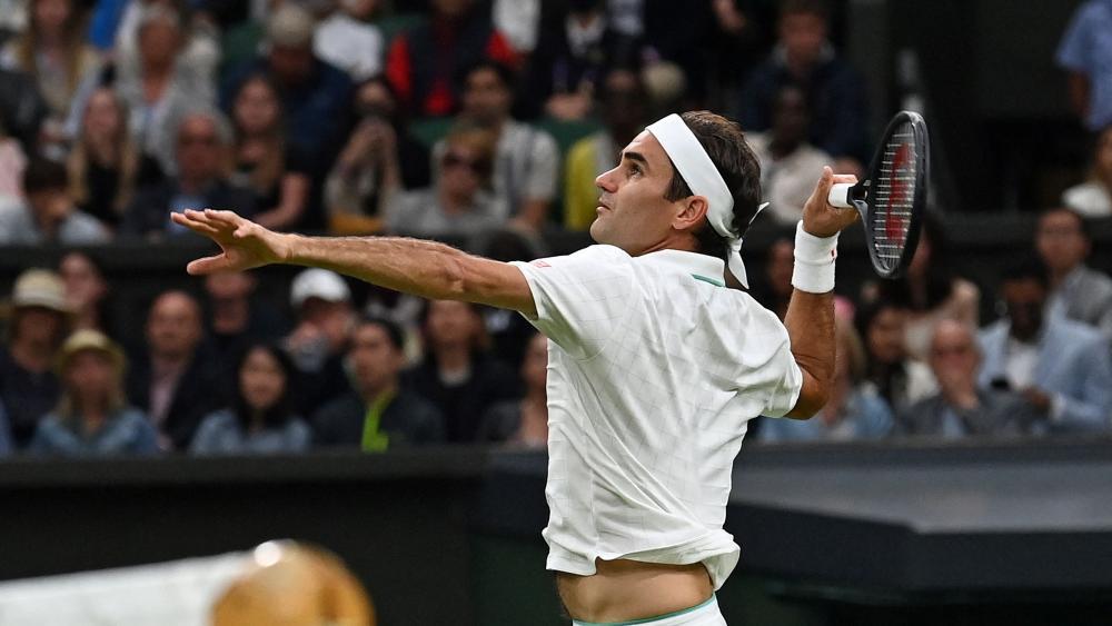 Roger Federer ließ Lorenzo Sonego keine Chance. © APA/afp / GLYN KIRK