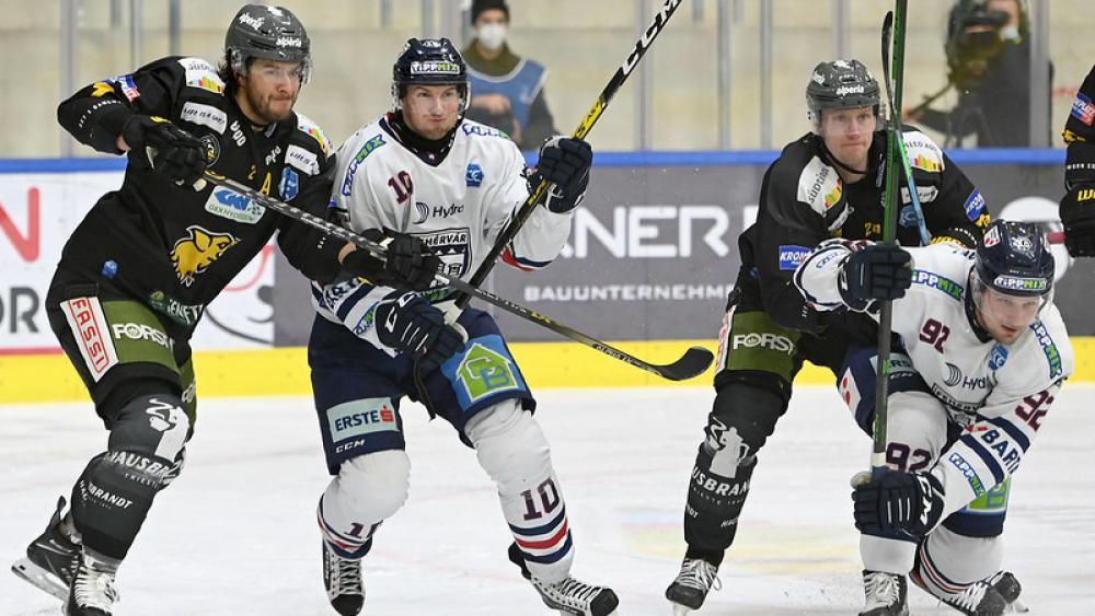 Eng am Mann: So muss die Devise für die Wölfe lauten. © HC Pustertal / Iwan Foppa