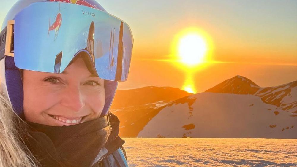 Ski-Queen Lindsey Vonn strahlt mit der Sonne um die Wette.