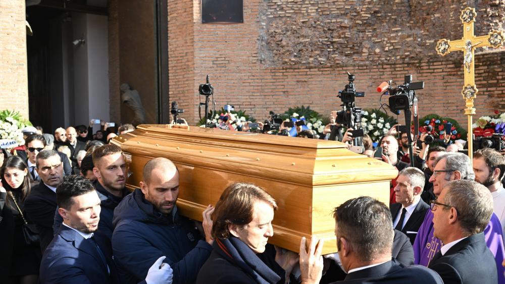 Sinisa Mihajlovic buried in Rome - Serie A | SportNews.bz