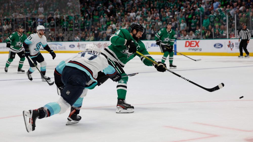 Les Stars de Dallas (en vert) ont vaincu le Kraken de Seattle. © APA / CARMEN MANDAT