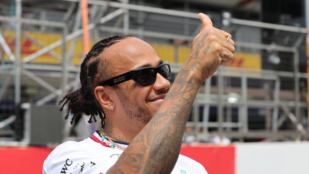 Lewis Hamilton has apparently received an offer from Ferrari. © ANSA / ALI HAIDER