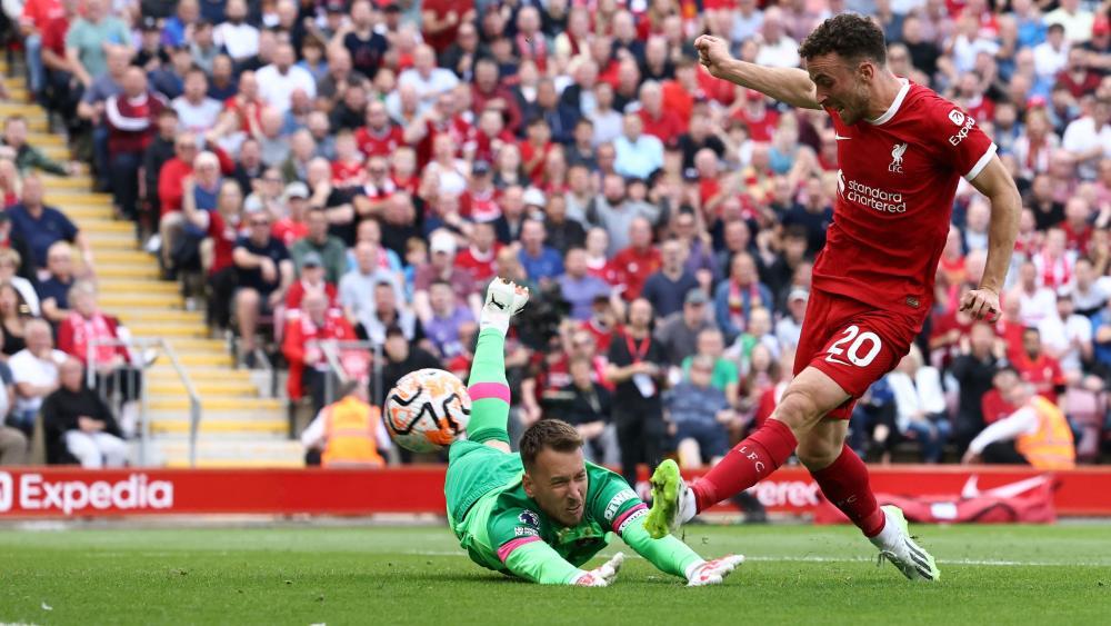 Diogo Jota traf zum 3:1. © APA/afp / DARREN STAPLES