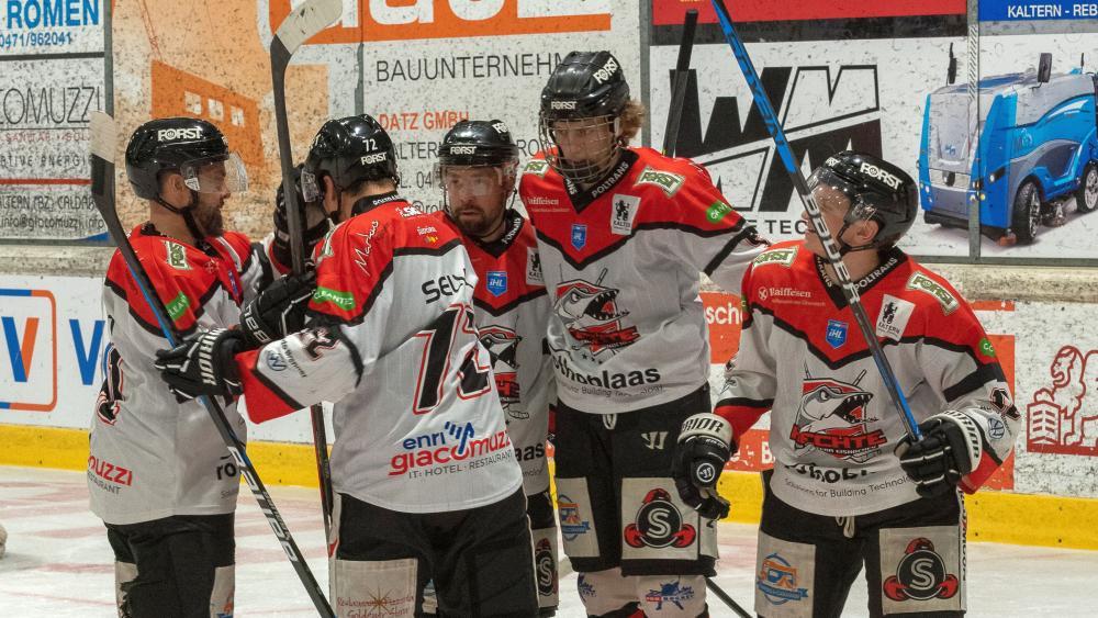 SV Kaltern celebrated against Brixen. © Manfred Sinn