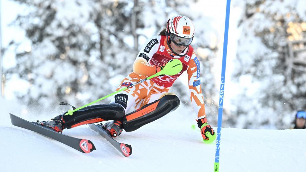 LIVE Women s Slalom The Slovakian Is The Hunted Alpine Skiing LIVE Women s Slalom The Slovakian Is The Hunted Alpine Skiing
