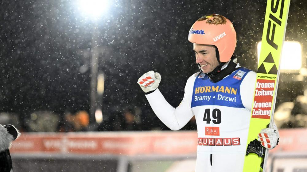 Couldn't be beat: Stefan Kraft © APA/afp / HEIKKI SAUKKOMAA