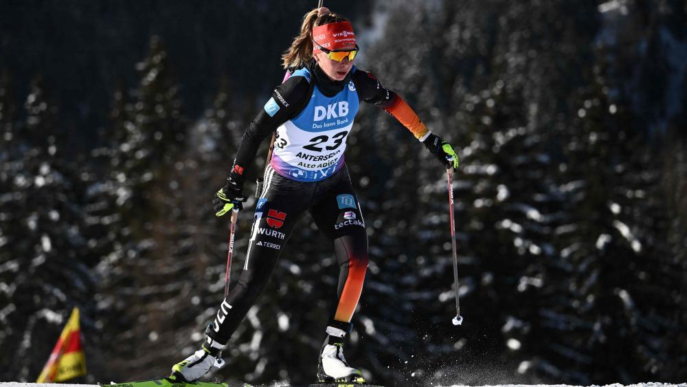 Johanna Puff muss pausieren. © APA/afp / MARCO BERTORELLO