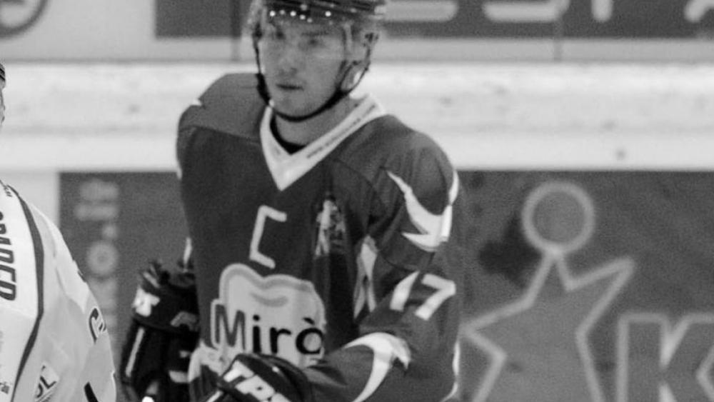 Roland Battisti im Dress des EV Bozen.