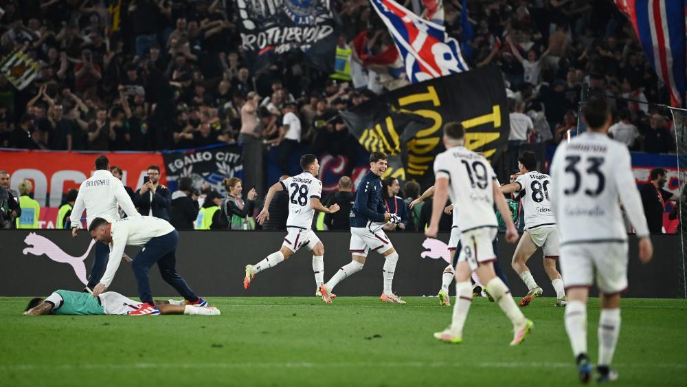 Bologna jubelt über den Coppa-Gewinn. © APA/afp / ISABELLA BONOTTO