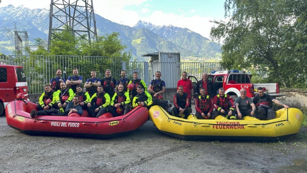 Die Teilnehmer beim Bootsgruppencup in Meran.