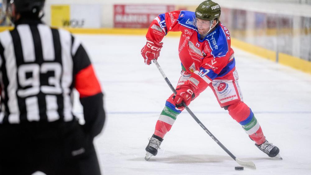 Hannes Kasslatter trägt weiter das rot-blaue Trikot. © Matthäus Kostner