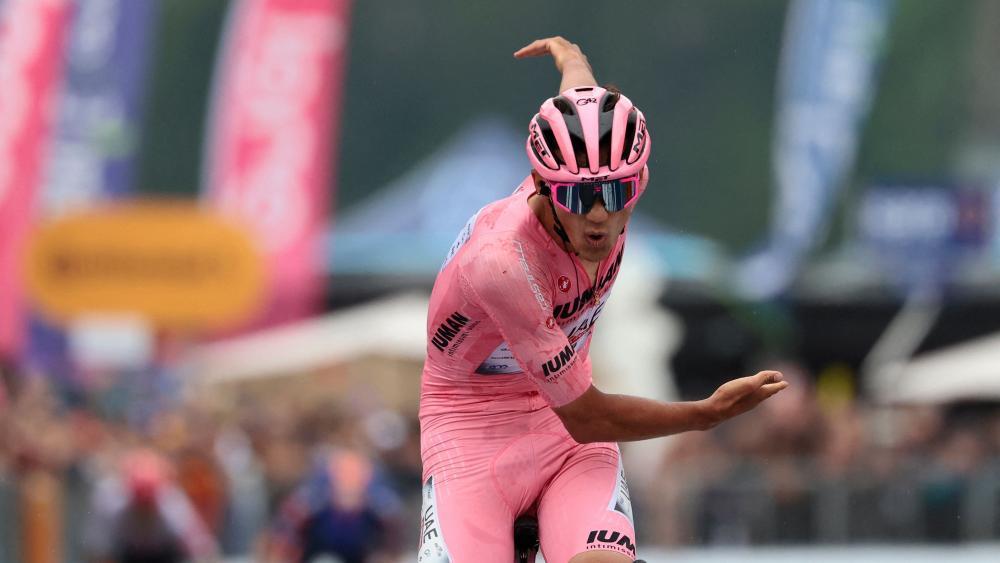 Isaac del Toro holte seinen ersten Etappensieg. © APA/afp / LUCA BETTINI
