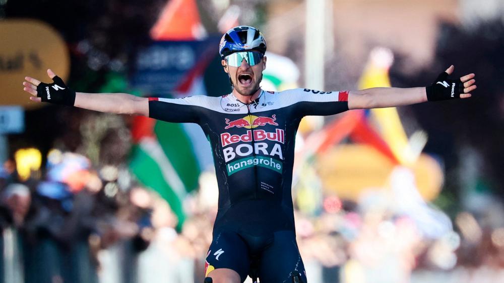 Ein-Deutscher-schreit-beim-Giro-am-lautesten