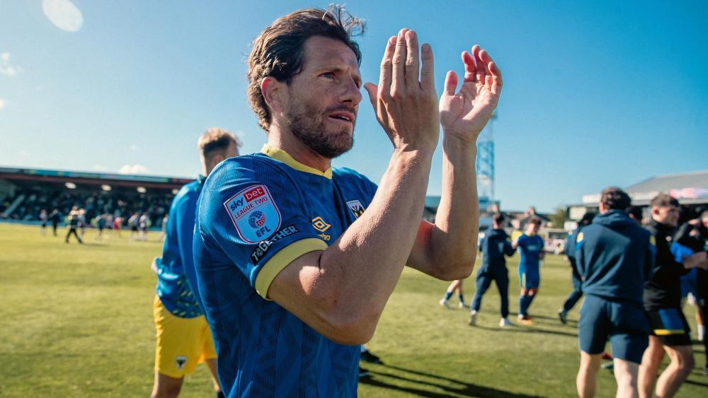 Sam Hutchinson hat eine persönliche Geschichte geschrieben, die schier unglaublich klingt. © KontentHaus Ltd / Micah Crook/KontentHaus