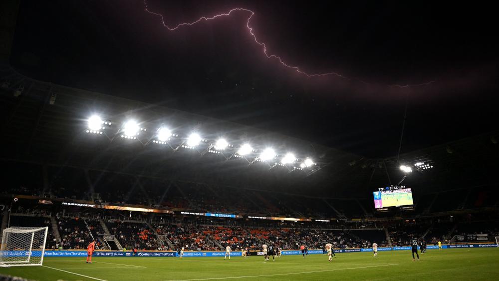 Unwetter-kann-RB-Salzburg-bei-Club-WM-nicht-stoppen