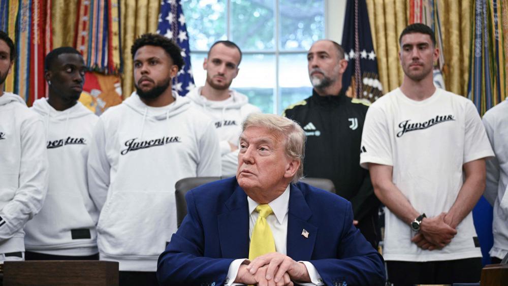 Juventus-Peinlicher-Trump-Moment-dann-Torgala