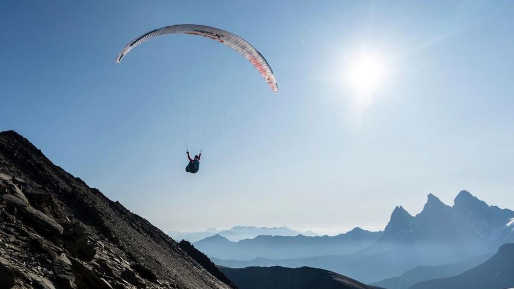 A South Tyrolean is fighting for overall victory at the Red Bull X-Alps. © Red Bull X-Alps