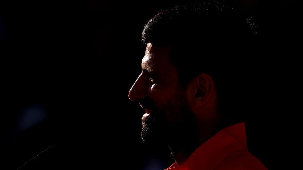 Novak Djokovic hat in Paris weiter jeden Grund zum Strahlen. © ANSA / CHRISTOPHE PETIT TESSON