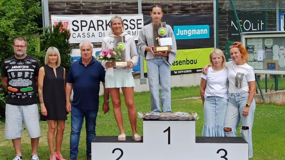 XXL-Tennis-Event-in-Sand-in-Taufers