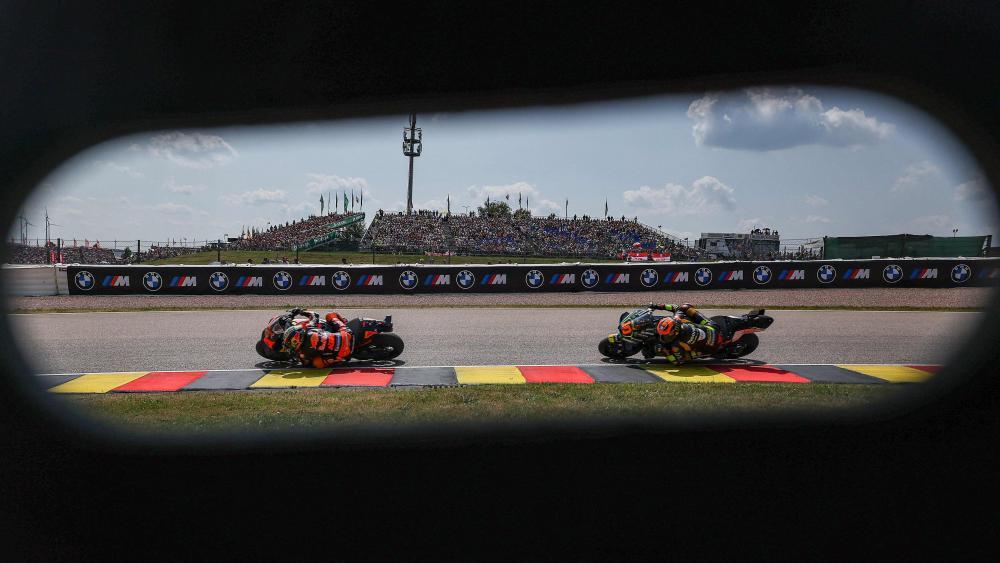 Le Sachsenring, dans l'est de l'Allemagne, est un véritable classique du MotoGP. © APA/afp / RONNY HARTMANN