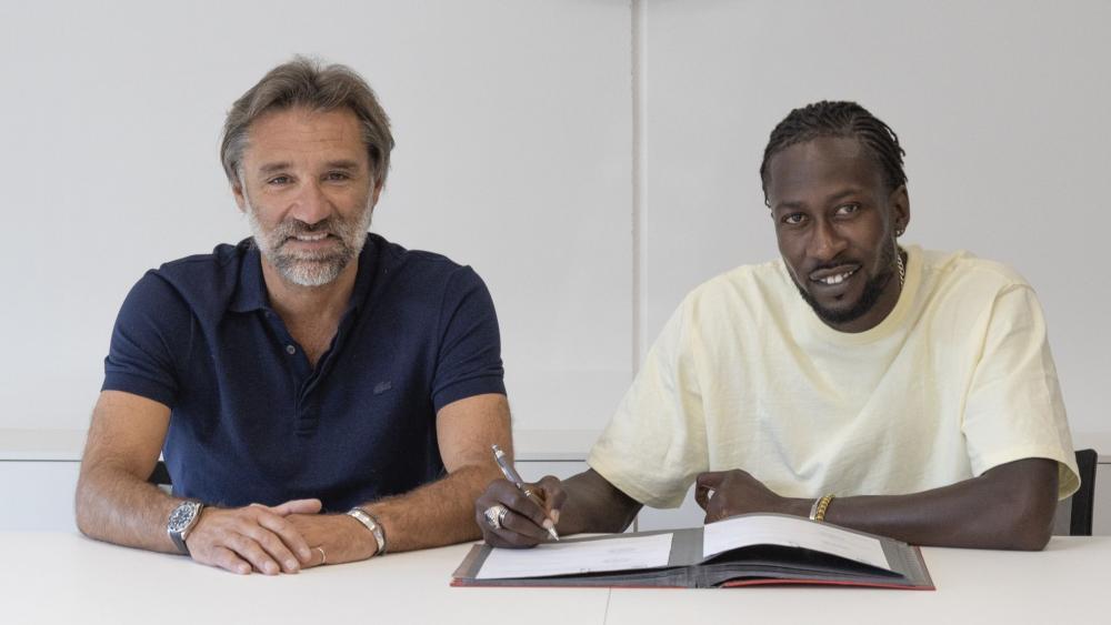 FCS sports director Paolo Bravo has landed the first new signing.
