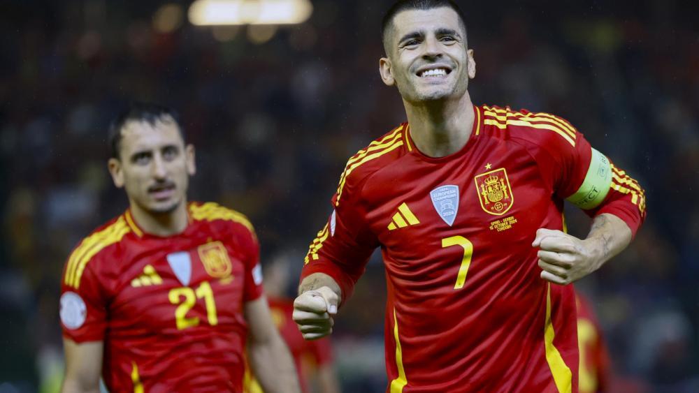 Alvaro Morata wechselte am Dienstag zu Como. © ANSA / JULIO MUNOZ