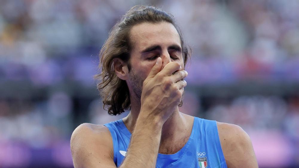 Gianmarco Tamberi has become a father. © ANSA / RONALD WITTEK