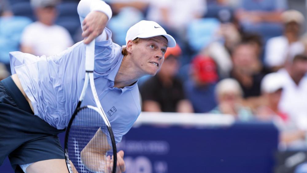 Jannik Sinner steht im Fokus. © ANSA / MARK LYONS