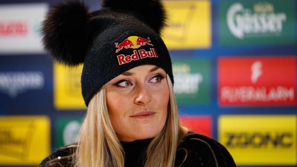 Lindsey Vonn kann in der Olympia-Saison auf hochkarätige Unterstützung zählen. © APA/afp / DIMITAR DILKOFF
