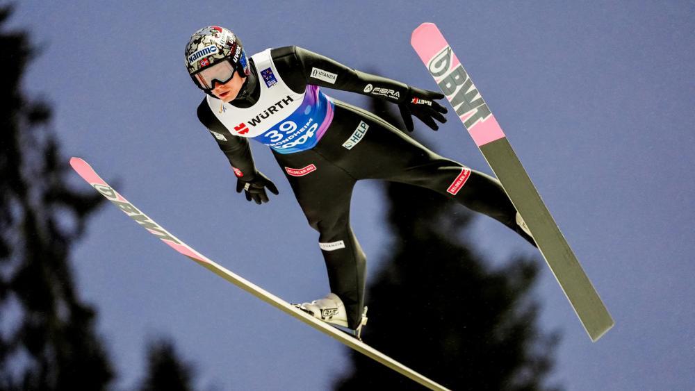 Marius Lindvik wurde vorerst von FIS-Wettkämpfen ausgeschlossen. © ANSA / Terje Pedersen