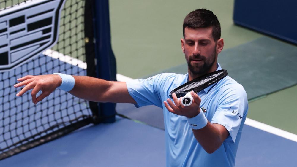 Novak Djokovic widmete den Sieg mit diesem Jubel seiner Tochter. © ANSA / BRIAN HIRSCHFELD