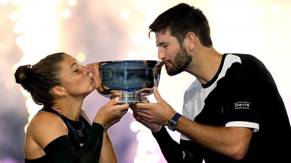 Sara Errani und Andrea Vavassori gewannen den Mixed-Wettbewerb. © APA / MATTHEW STOCKMAN