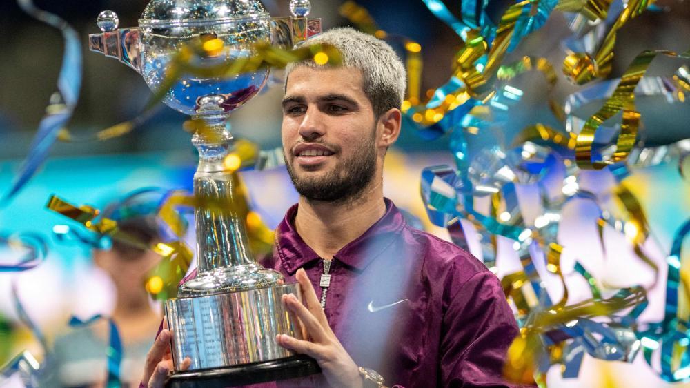 Carlos Alcaraz hat den nächsten Sieg eingefahren. © APA/afp / PHILIP FONG