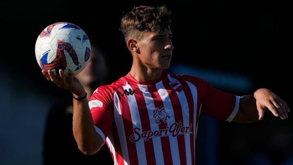 Alex Loncini from Bolzano is moving to FC Obermais.