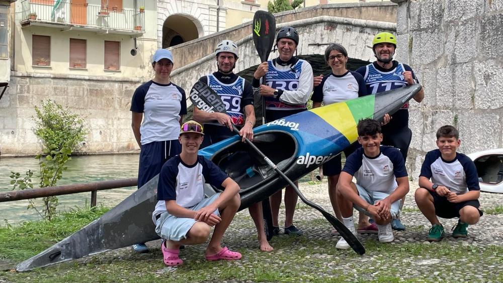 The athletes of SC Meran at the Italian Masters Championships in Vobarno.