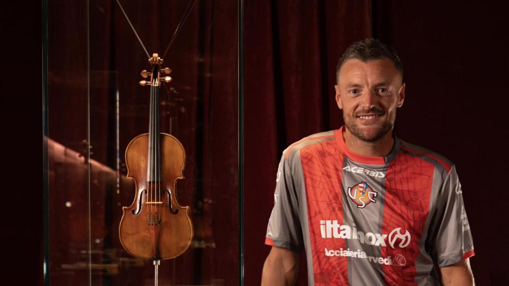 Jamie Vardy is now a striker for Cremonese. © US Cremonese