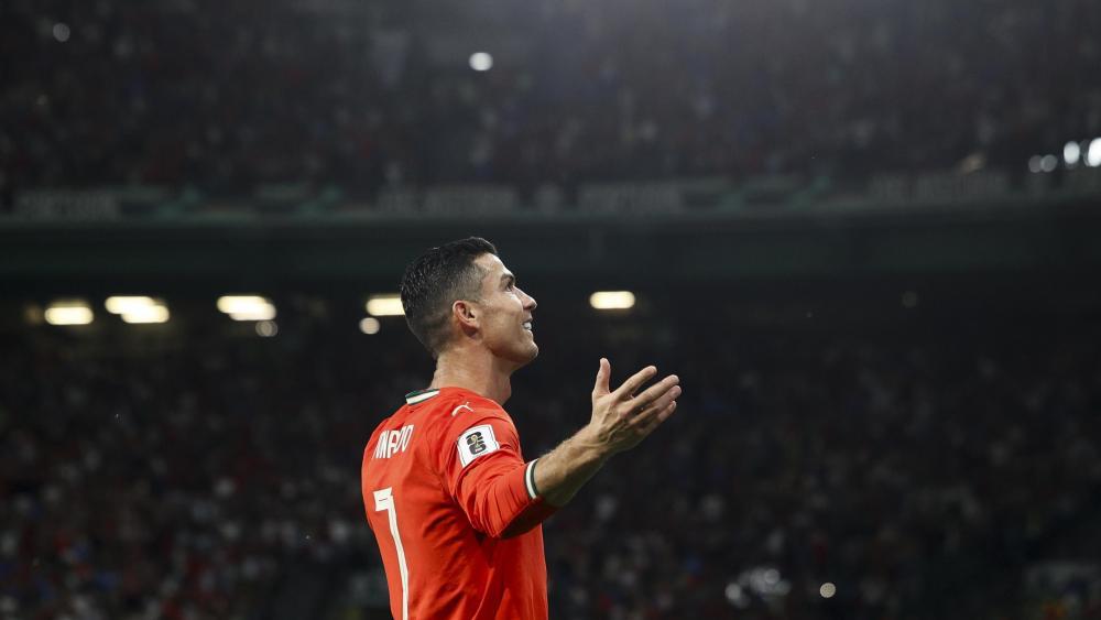 Cristiano Ronaldo verdient am meisten Geld. © ANSA / TIAGO PETINGA