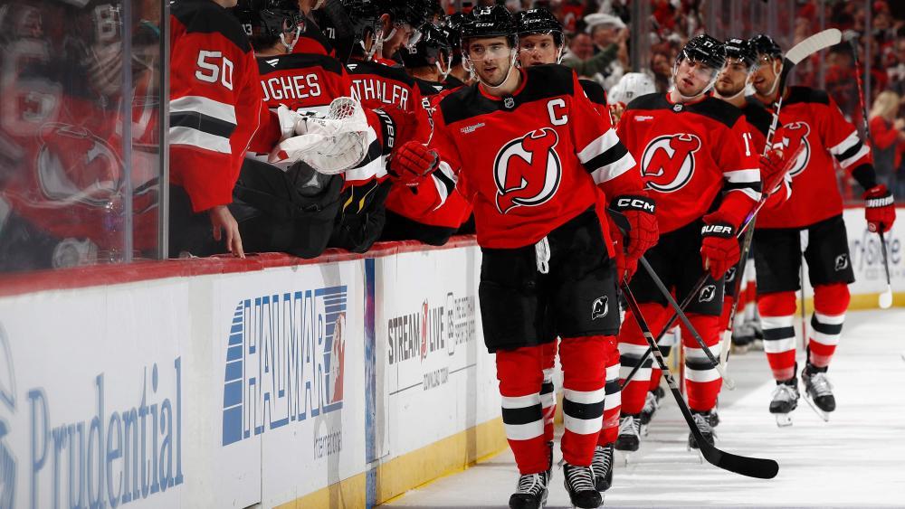 Die New Jersey Devils um Kapitän Nico Hischier siegten erneut. © APA / SARAH STIER